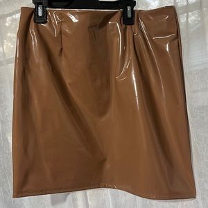 Beige latex style mini skirt